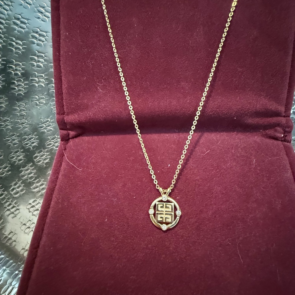 Givenchy Gold Pendant Necklace - Picture 4 of 4